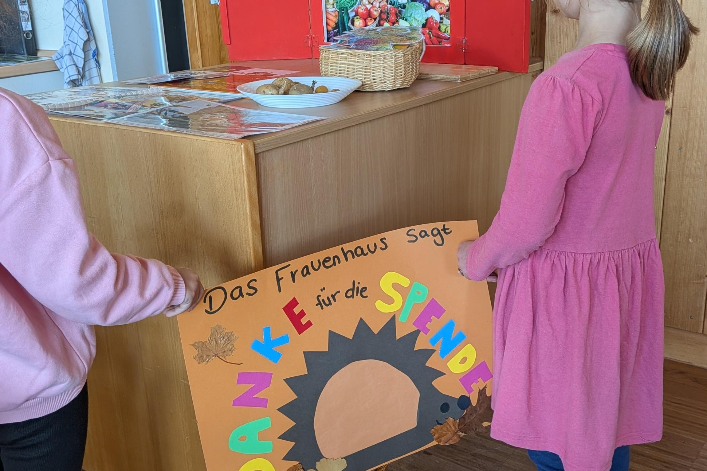 Kinder bringen Hoffnung fürs Frauenhaus